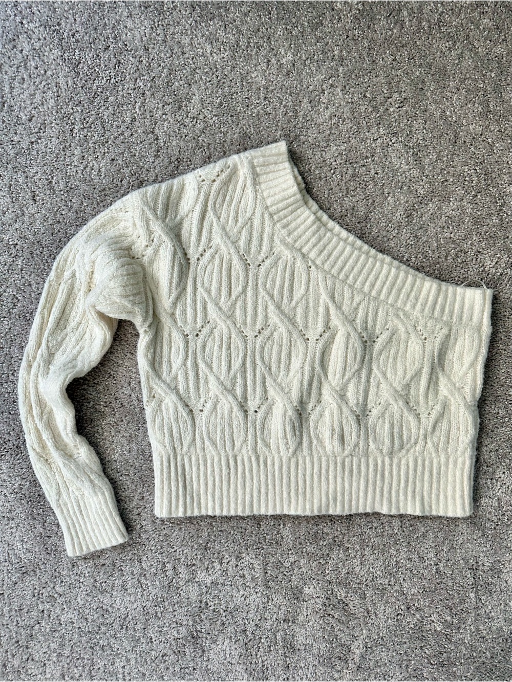 By Together Cream One-Shoulder Cable Knit Pullover
